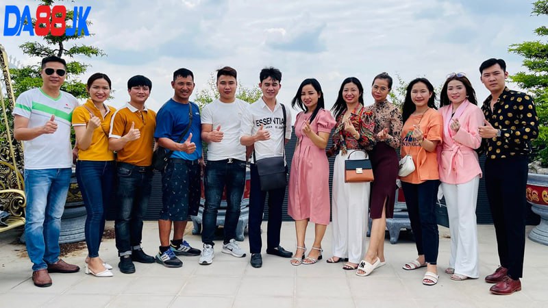 Tiểu Sử Và Con Đường Đến Với Ngành Cá Cược